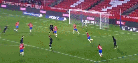 西甲皇马5-1大胜贝蒂斯，贡萨洛上演帽子戏法