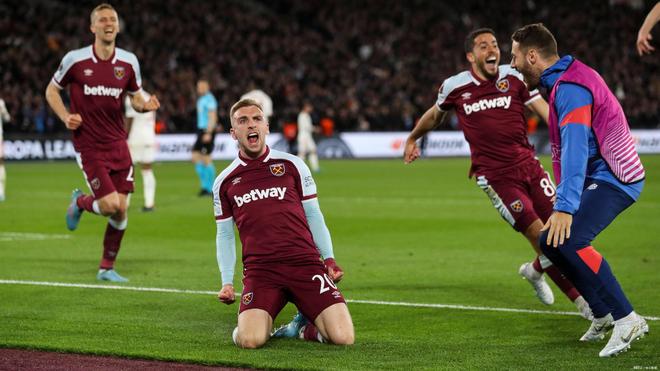 [德甲]基米希打门被封堵 萨内补射破门