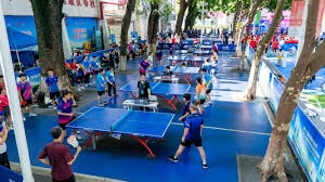 来收比赛？詹姆斯末节一上来连中两球，前三节6中0